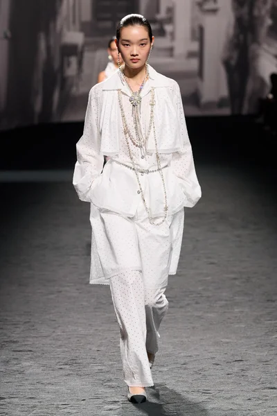 Look 6